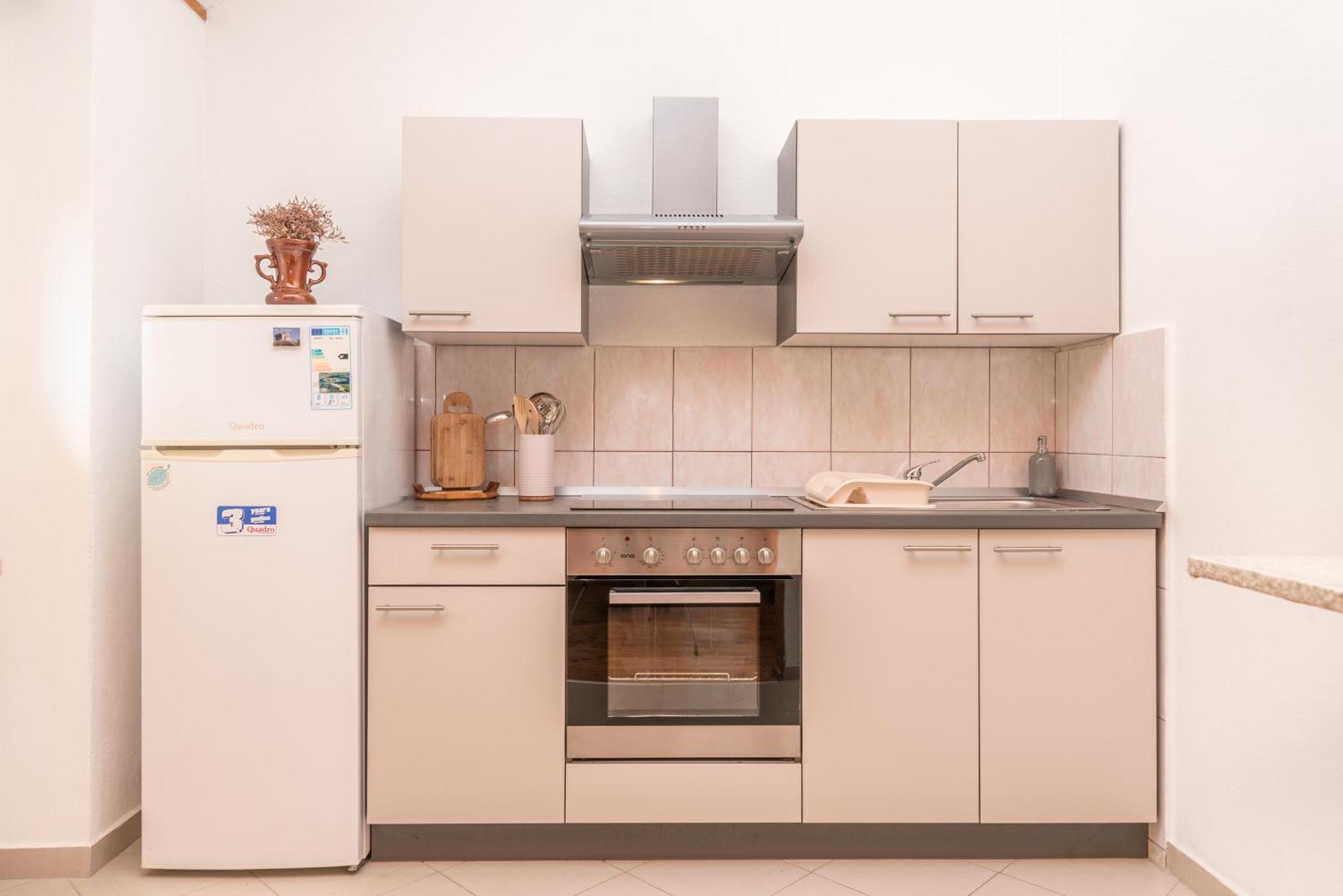 Apartmani Danijel 닌 외부 사진