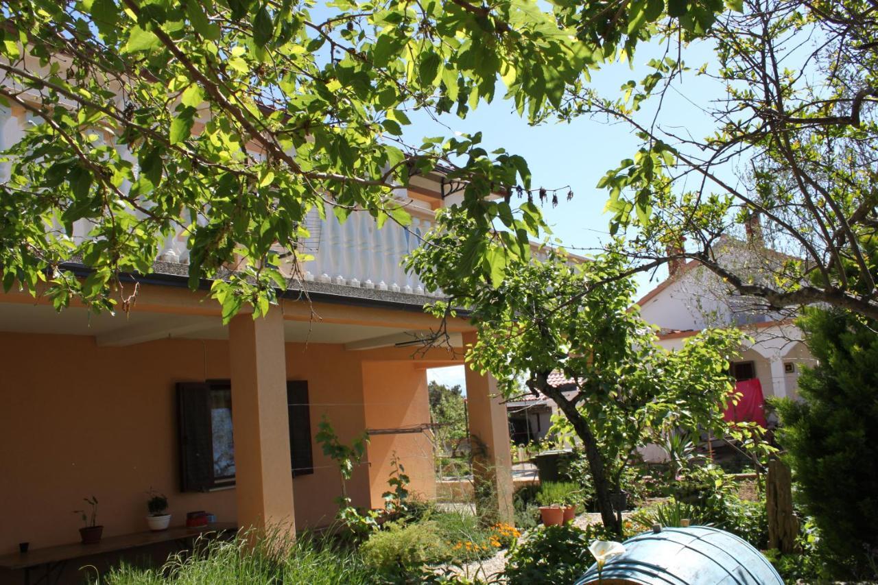 Apartmani Danijel 닌 외부 사진